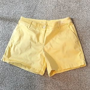 Tommy Bahama Mid-Rise Casual Shorts Women's Size 6 (5" Inseam)